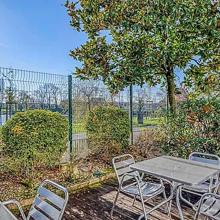 Hotel Bordeaux Sur 2*