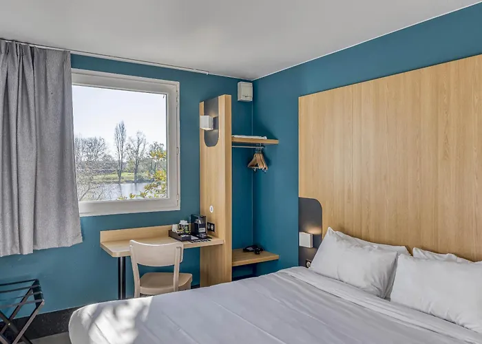 Bordeaux Sur Hotel 2*